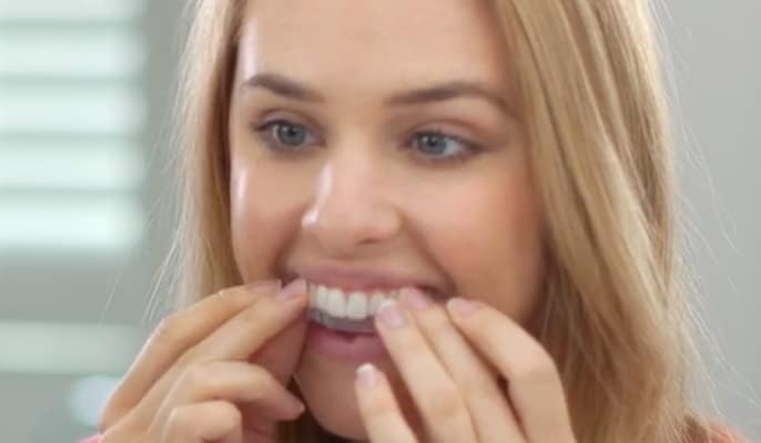 Ollie Clean Mint Nano Hydroxyapatite Toothpaste & Whintening Strips 24 Strips, 12 Treatments for Teeth Whitening