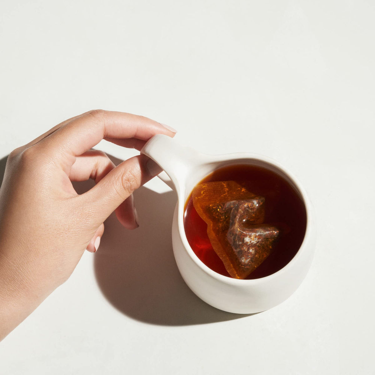 Sakara Detox Tea - Herbal Tea with Rose Petals, Lemon Peel, Lemongrass, & Rooibos
