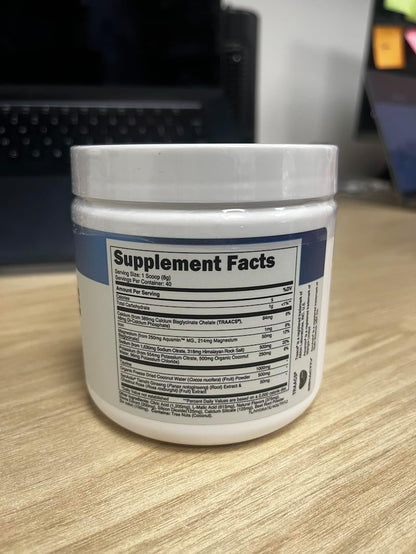 Transparent Labs BCAA Glutamine Powder (30 Servings, Strawberry Lemonade) & Hydrate Electrolytes Powder (40 Servings, Tropical Punch)