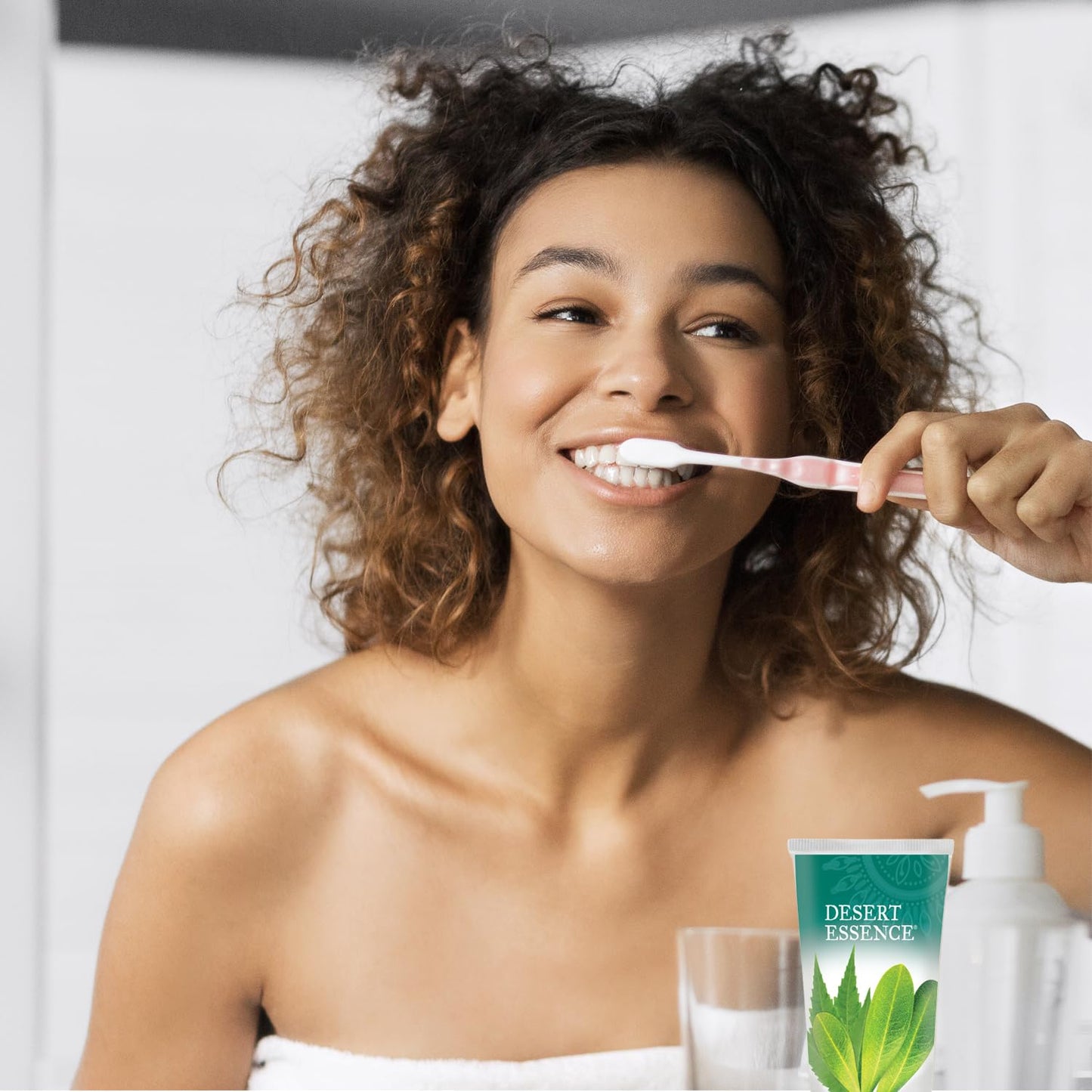 Desert Essence Tea Tree Oil & Neem Toothpaste - Fluoride-Free, Gluten-Free, SLS Free Formula - Vegan, Herbal Toothpaste for Plaque Reduction - Wintergreen Flavor, 6.25 oz