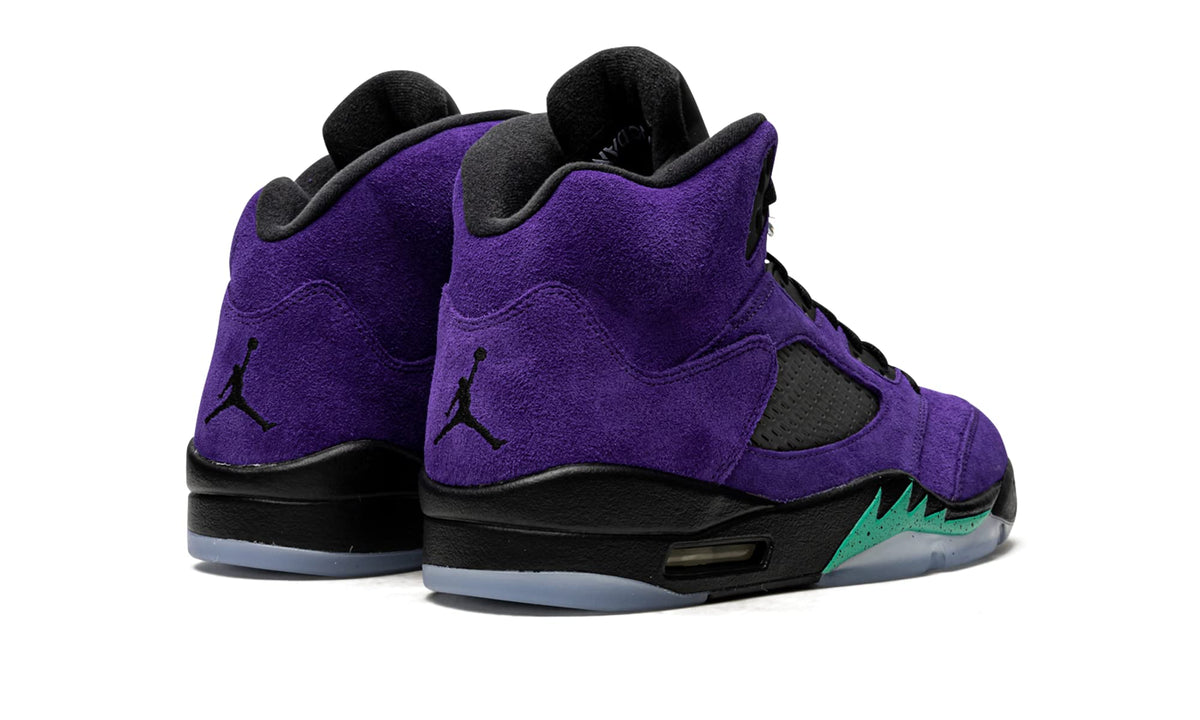 Jordan Mens Air Jordan 5 Retro 136027 500 Alternate Grape - Size 8