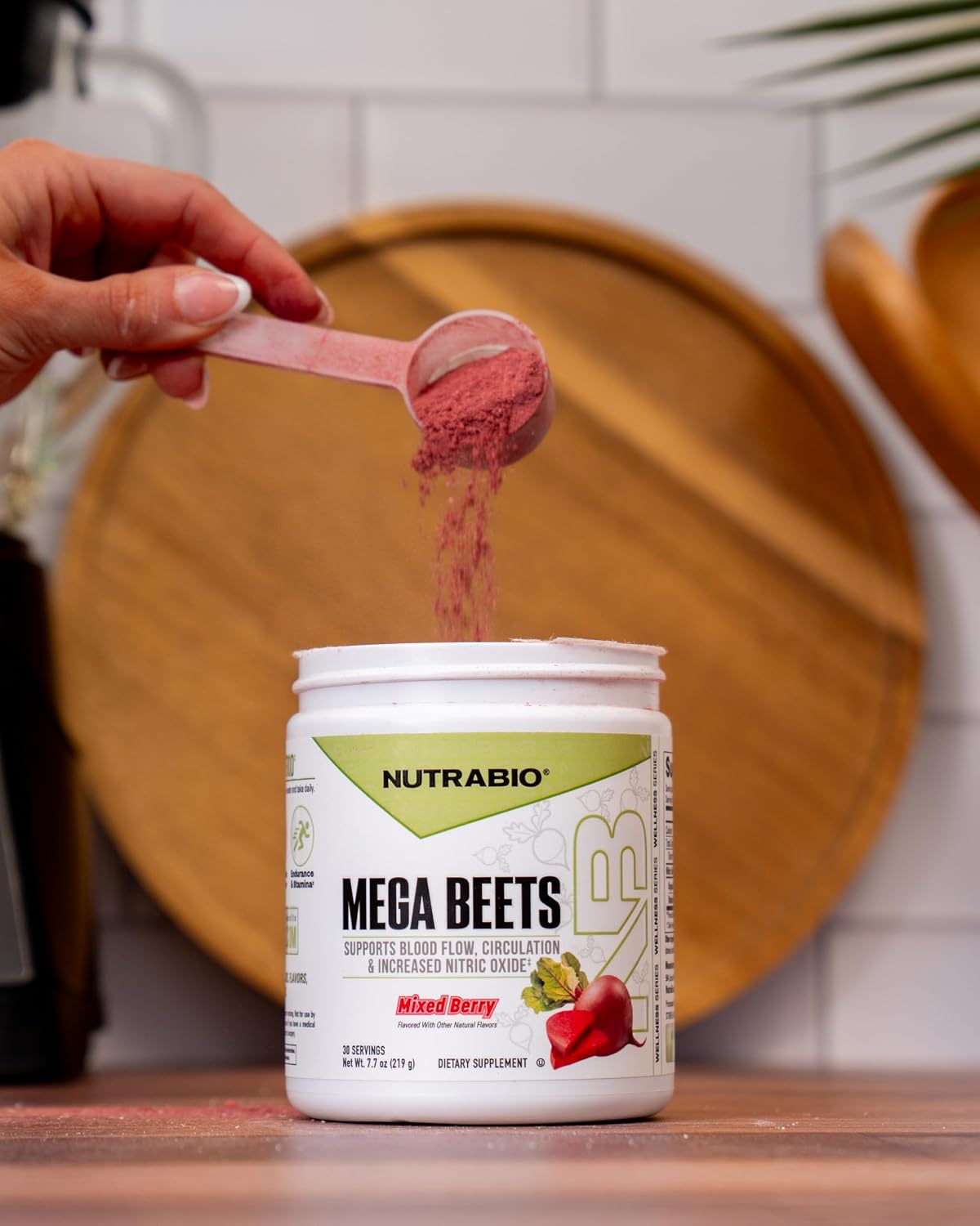 NutraBio Mega Beets Organic Beet Root Powder Nitric Oxide Superfood, NO3-T Nitrates and Antioxidants - Supports Performance, Circulation, Blood Flow, Overall Health - 30 Servings