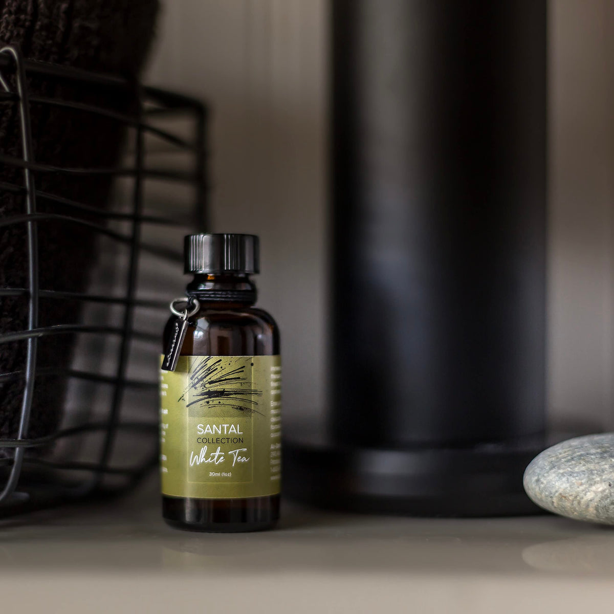 Santal White Tea Diffuser Oil - Air-Scent Aroma and Essential Oil Blend for Aromatherapy Diffusers - 30 Milliliter