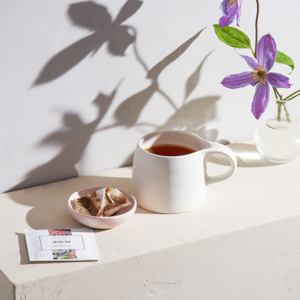 Sakara Detox Tea - Herbal Tea with Rose Petals, Lemon Peel, Lemongrass, & Rooibos