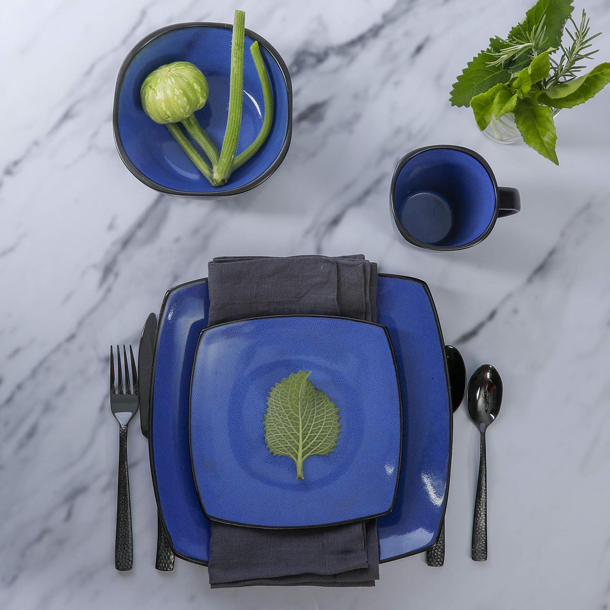 Gibson Soho Lounge Square Reactive Glaze Stoneware Dinnerware Set, Service for 4