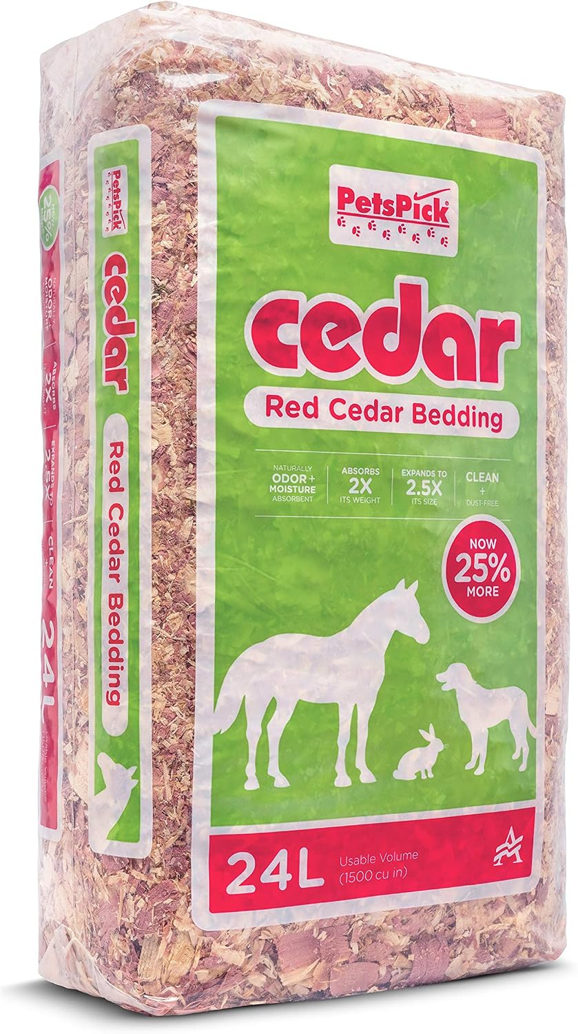 PETSPICK Red Cedar Pet Bedding for Dogs and Horses, 24L | Red cedar bedding provides a natural layer for dogs, horses, stalls, kennels and animal areas; 24 L package.