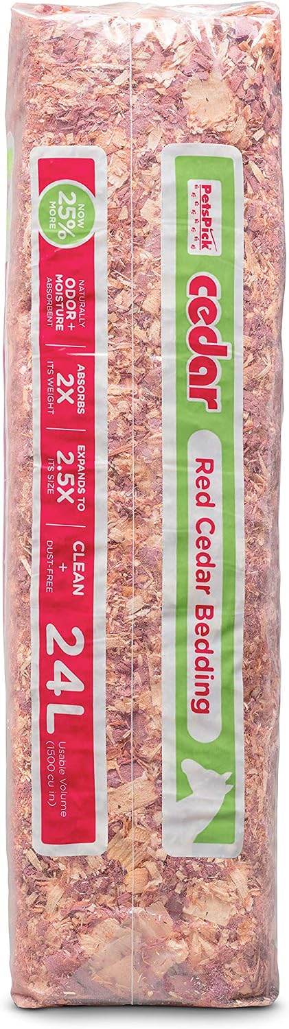 PETSPICK Red Cedar Pet Bedding for Dogs and Horses, 24L | Red cedar bedding provides a natural layer for dogs, horses, stalls, kennels and animal areas; 24 L package.