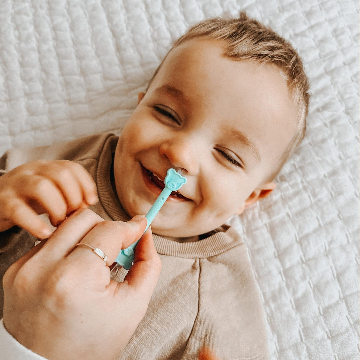 oogiebear - Nose and Ear Gadget. Safe, Easy Nasal Booger and Ear Cleaner